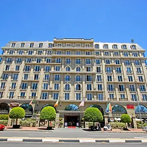 Cape Royale Luxury ***** Cape Town
